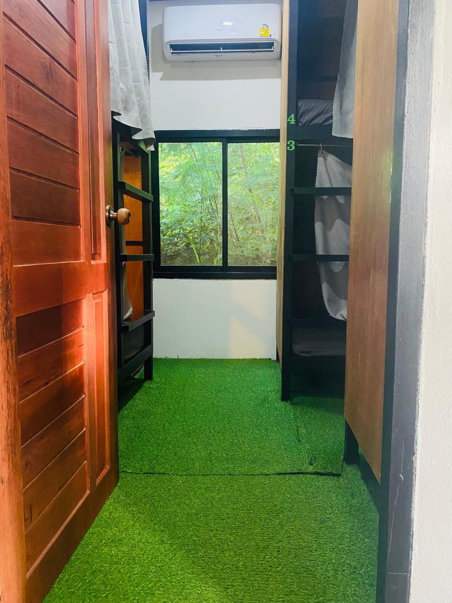 The 10 Club Hostel 通萨拉 外观 照片